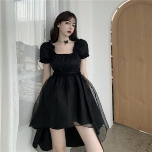 Black Square Collar Puff Sleeve Dress with Train